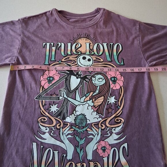 Disney The Nightmare Before Christmas Short Sleeve Tee Shirt Women's Size S - Picture 9 of 14